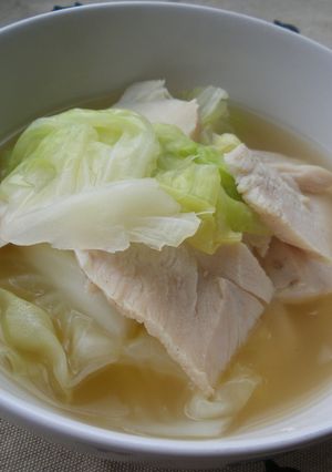 鶏ハムとキャベツのスープ-レシピのメイン写真