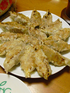 ウチの餃子Ver.2☆カレーチーズ入り☆-レシピのメイン写真