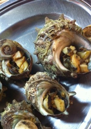 サザエの壺焼き風、壺煮-レシピのメイン写真