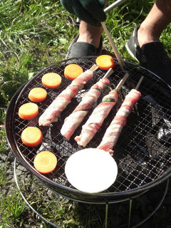 アウトドアで☆梅しそ肉まきまき。-レシピのメイン写真
