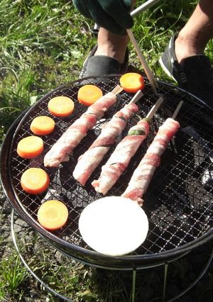 アウトドアで☆梅しそ肉まきまき。-レシピのメイン写真