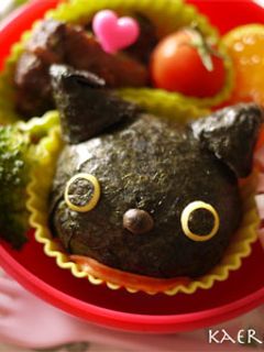 おにぎりで簡単！靴下にゃんこの作り方-レシピのメイン写真