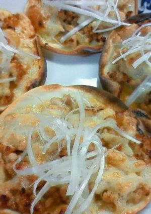 餃子の皮で簡単ぴざ♪ みそﾏﾖver.-レシピのメイン写真