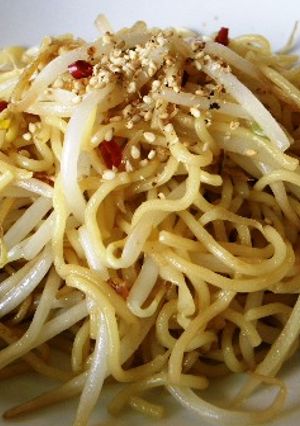 生姜ともやしの焼きそば!+ニンニク醤油!-レシピのメイン写真