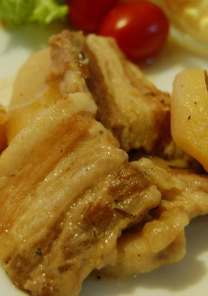 圧力鍋で豚バラとじゃが芋ハーブ煮　-レシピのメイン写真
