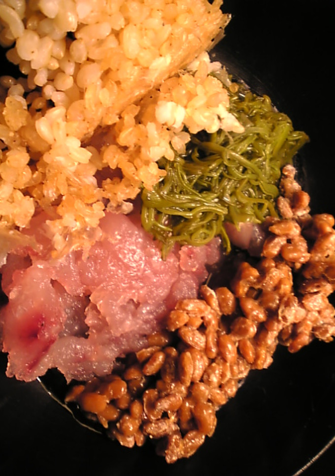 マグロと納豆とめかぶの丼-レシピのメイン写真