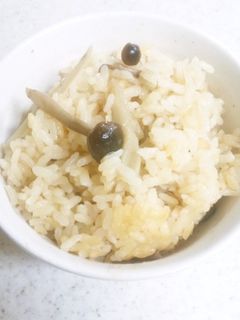 めんつゆで絶品炊き込みごはん☆-レシピのメイン写真