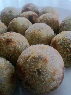 たこ焼き器でカレーコロッケ♪-レシピのメイン写真