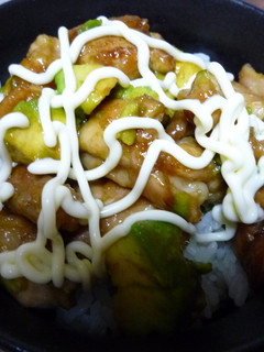 美味❤アボカドと鶏肉のテリコロ丼-レシピのメイン写真
