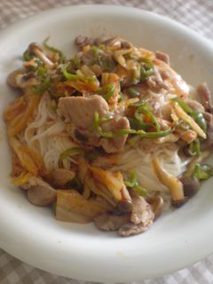 余った煮汁で簡単キムチそうめん☆-レシピのメイン写真