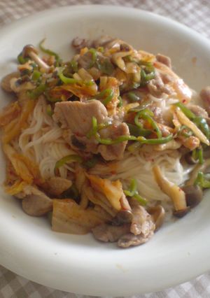 余った煮汁で簡単キムチそうめん☆-レシピのメイン写真