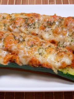 ズッキーニとツナのボート焼き-レシピのメイン写真