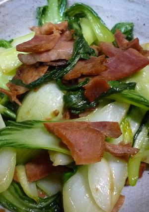 青梗菜とチャーシューのバター醤油炒め-レシピのメイン写真