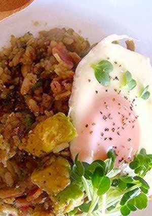 アボカドチャーハン-レシピのメイン写真