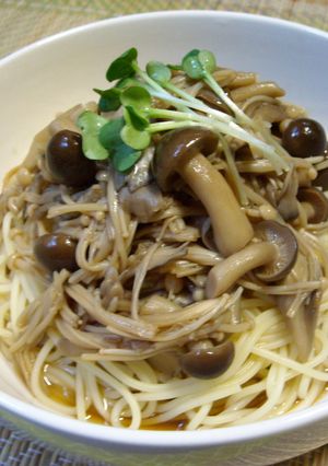きのこソースの冷たいパスタ-レシピのメイン写真
