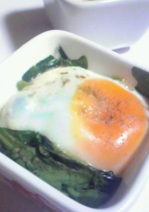 朝ご飯に★ｵｰﾌﾞﾝでほうれん草ココット-レシピのメイン写真