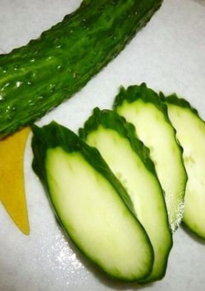 サラダに☆緑色　鮮やかなきゅうり-レシピのメイン写真