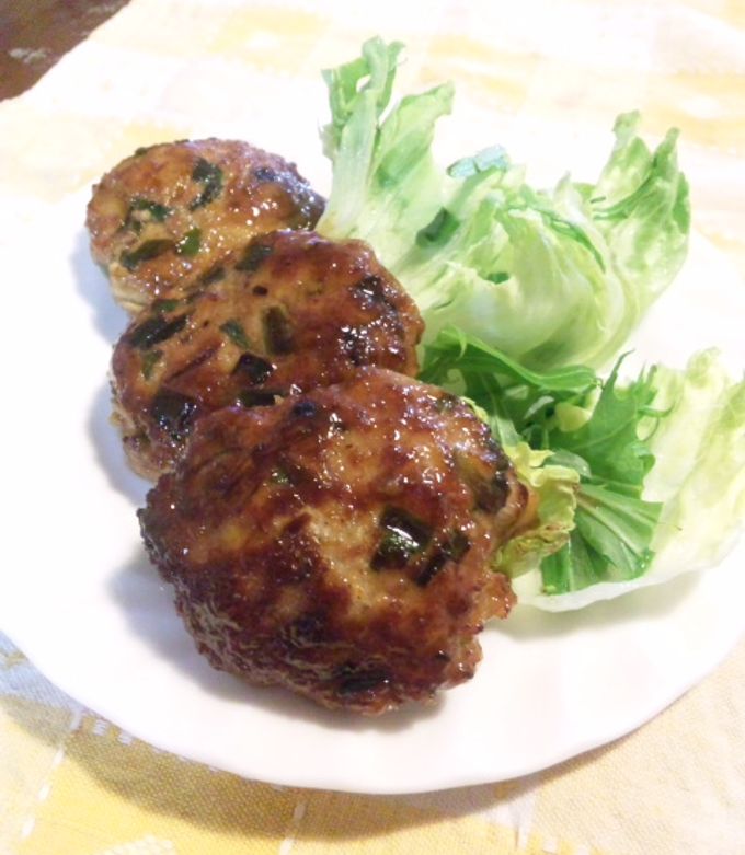 照り焼きニラハンバーグ by BUTTON3 【クックパッド】 簡単