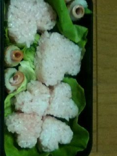 キャラ弁!?ハートだらけのお弁当-レシピのメイン写真