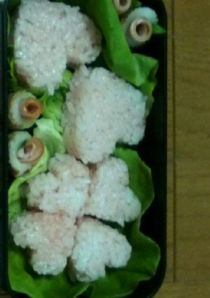 ｷｬﾗ弁！？ﾊｰﾄだらけのお弁当-レシピのメイン写真