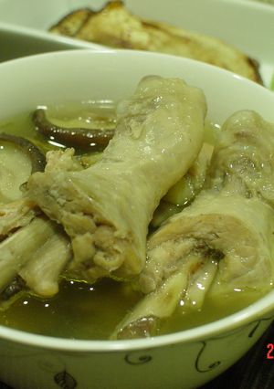 鶏と椎茸の中国風スープ（香菇鶏湯）-レシピのメイン写真