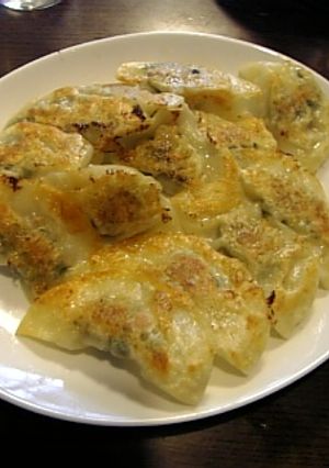 ♪我が家の餃子♪焼餃子でも・水餃子でも♪-レシピのメイン写真
