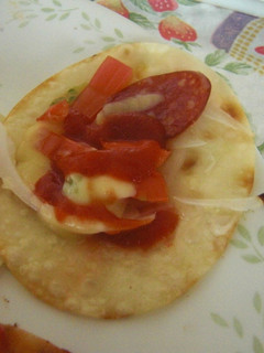 簡単*おいしい*餃子の皮ピザ-レシピのメイン写真