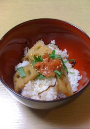 れんこんと梅肉のごはん-レシピのメイン写真