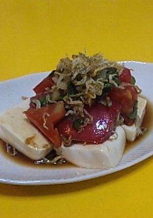 トマトと大葉・カリカリじゃこのせ冷やっこ-レシピのメイン写真