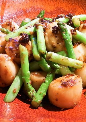 ホタテとアスパラの黒胡椒バター炒め-レシピのメイン写真