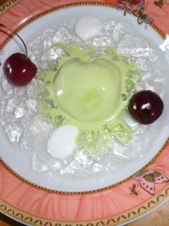 サイダーゼリーの海に浮かぶ抹茶アイス島♪-レシピのメイン写真