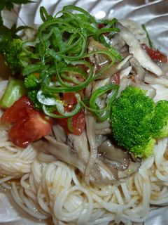舞茸・トマトのぶっかけそうめん-レシピのメイン写真