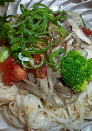 舞茸・トマトのぶっかけそうめん-レシピのメイン写真