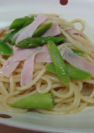 色鮮やか！アスパラとハムのパスタ-レシピのメイン写真