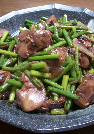 鶏レバーとにんにくの芽炒め♪-レシピのメイン写真