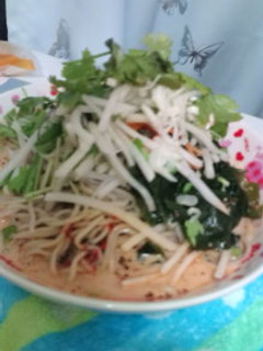食べるラー油で辛うま★豆乳入りサラダ麺-レシピのメイン写真