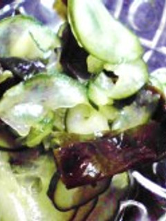 食欲の無いときに!胡瓜とワカメの酢の物-レシピのメイン写真