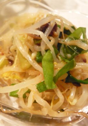 食べるラー油で簡単♪もやしとニラのナムル-レシピのメイン写真