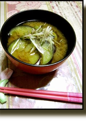 汁が紫にならない☆皮付きなすの味噌汁-レシピのメイン写真