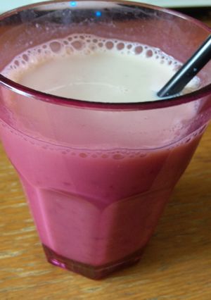マクロビ♥超簡単！手作りいちごシェイク♥-レシピのメイン写真