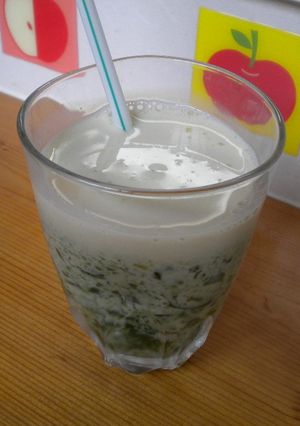 夏の簡単おやつ♪牛乳inグリーンゼリー-レシピのメイン写真