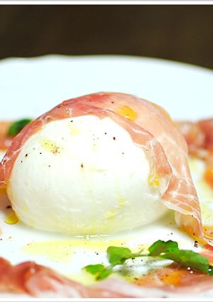 モッツァレラと生ハムの簡単な前菜-レシピのメイン写真