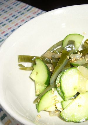 くらげと茎わかめのコリコリ中華風サラダ-レシピのメイン写真
