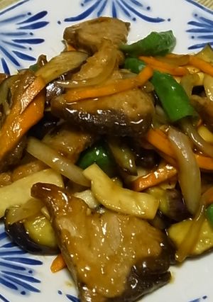 夏に！ぴり辛鰹の南蛮風ラー油あんかけ炒め-レシピのメイン写真