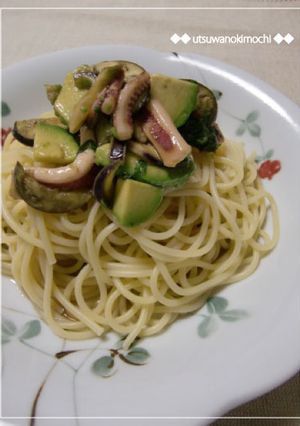 レンジで簡単★イカとアボガドの冷製パスタ-レシピのメイン写真
