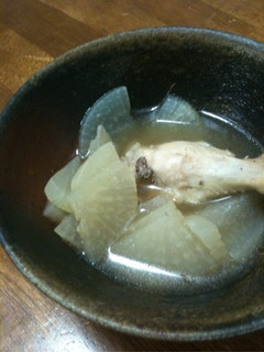 夏バテ解消!鳥手羽と大根のスープ-レシピのメイン写真