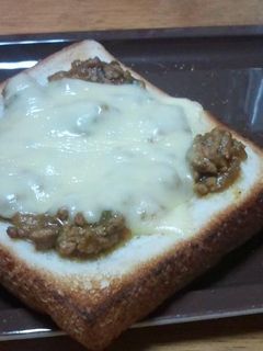 残ったキーマカレーで簡単トースト☆-レシピのメイン写真