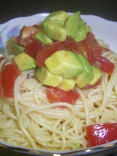 トマトアボカドの冷製パスタ-レシピのメイン写真