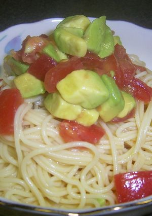 トマトアボカドの冷製パスタ-レシピのメイン写真