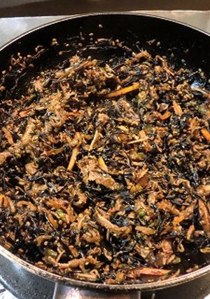 ミネラル満点！簡単混ぜるだけひじきご飯♪-レシピのメイン写真